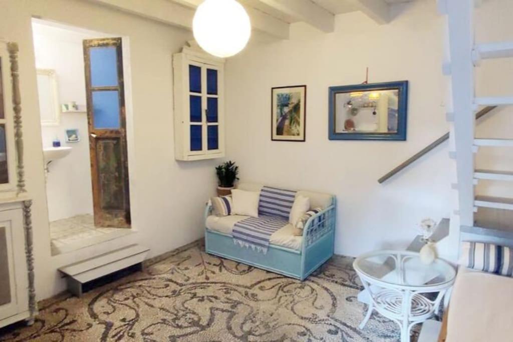 Holiday home Town House With Rooftop Jacuzzi