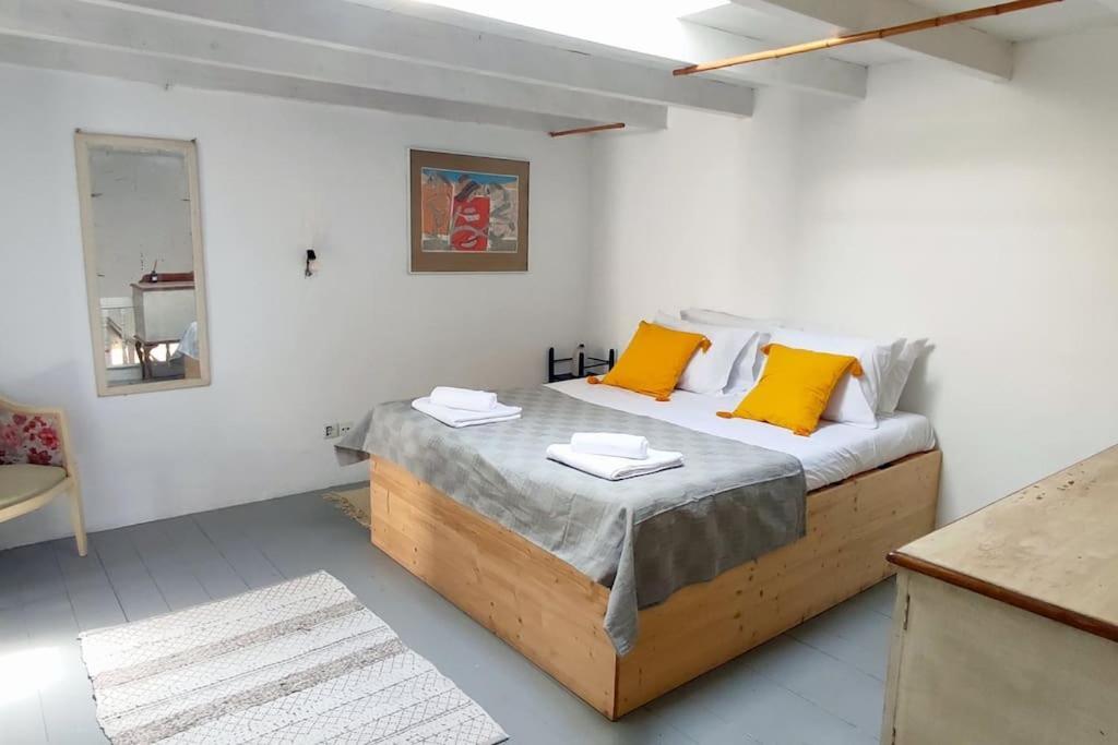 Holiday home Town House With Rooftop Jacuzzi Rhodes City