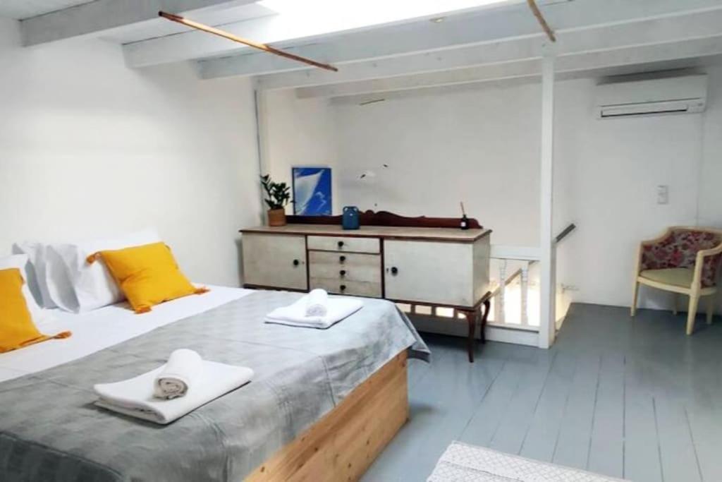 Town House With Rooftop Jacuzzi Holiday home Rhodes City